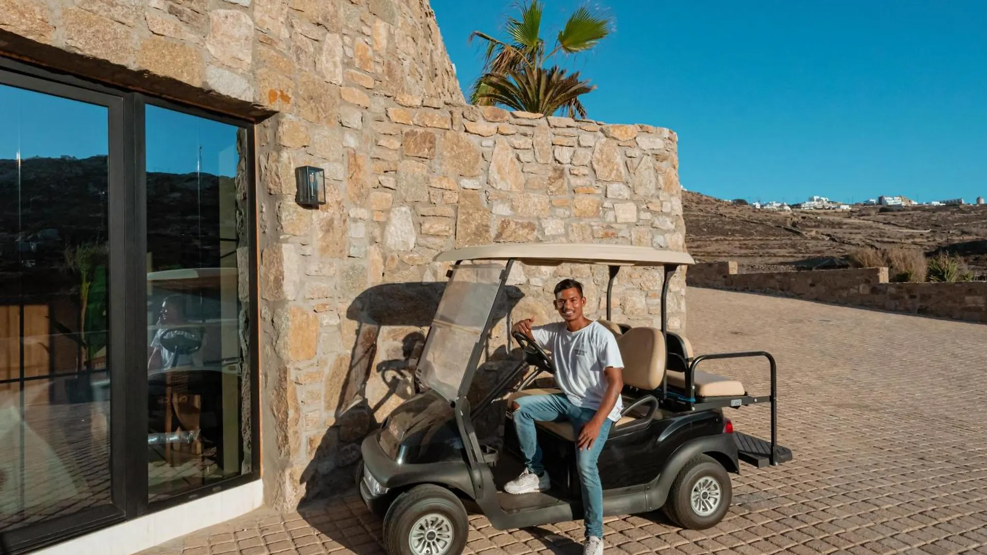 Ftelia Black Villas Hotel